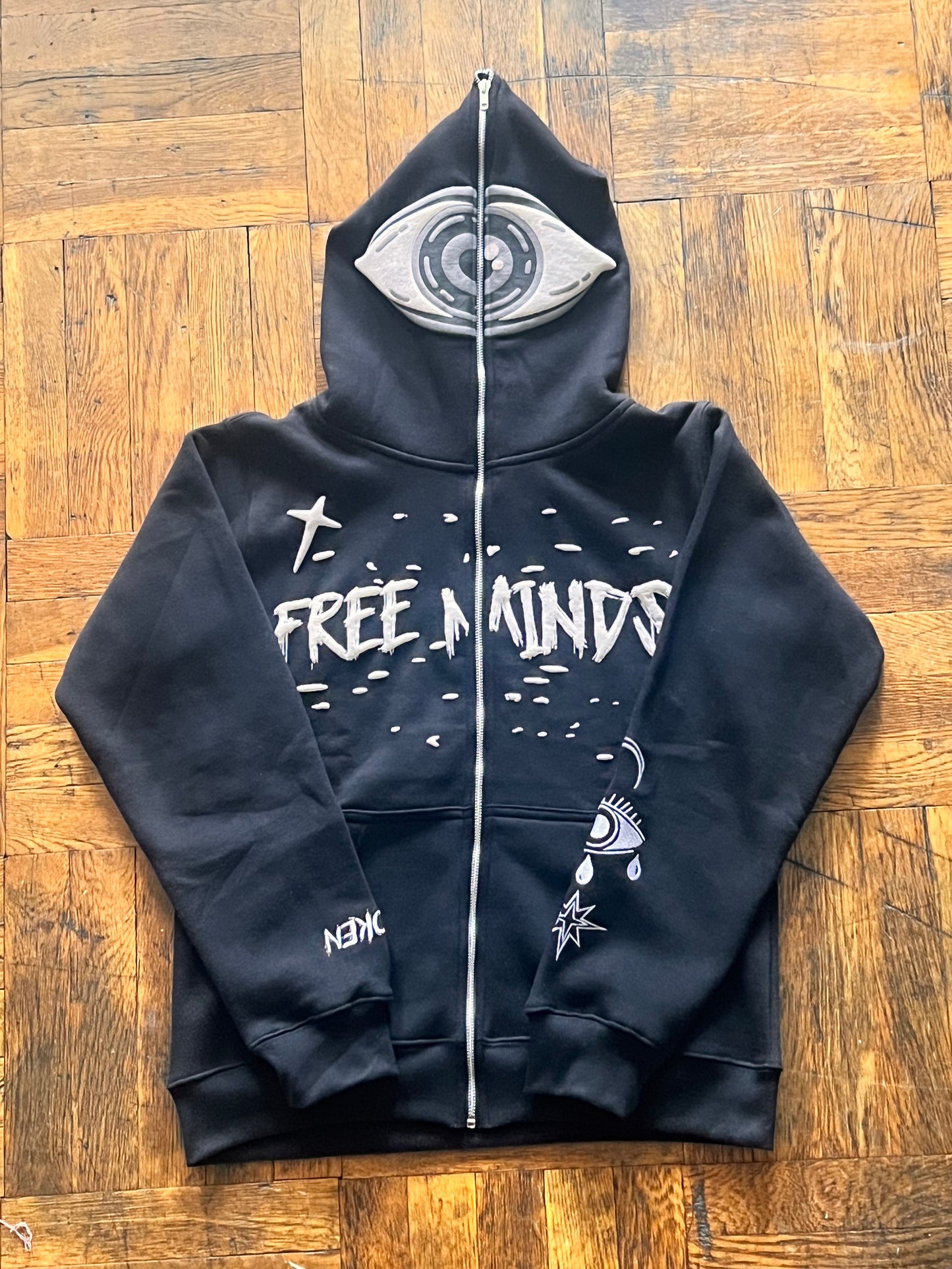 Free Minds Full Zip Black and White